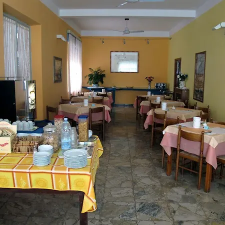 Conchiglia Hotel 2*